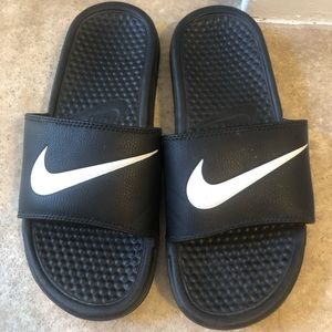 Nike slides